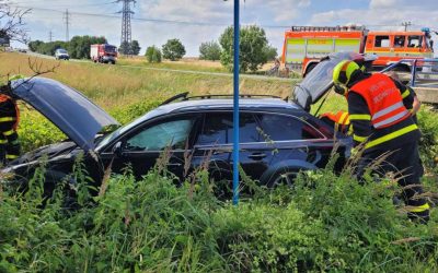 Opavsko: U nehody dvou osobních automobilů se zranily dvě děti a jedna žena