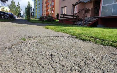 Bruntál: Chodník v Uhlířské ulici dostane nový povrch