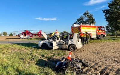 Opavsko: Při nehodě motocyklu a osobního vozu zemřeli oba řidiči