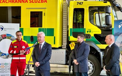 Slavnostní předání nové techniky pro moravskoslezské záchranáře proběhlo v prostorách výjezdové základny