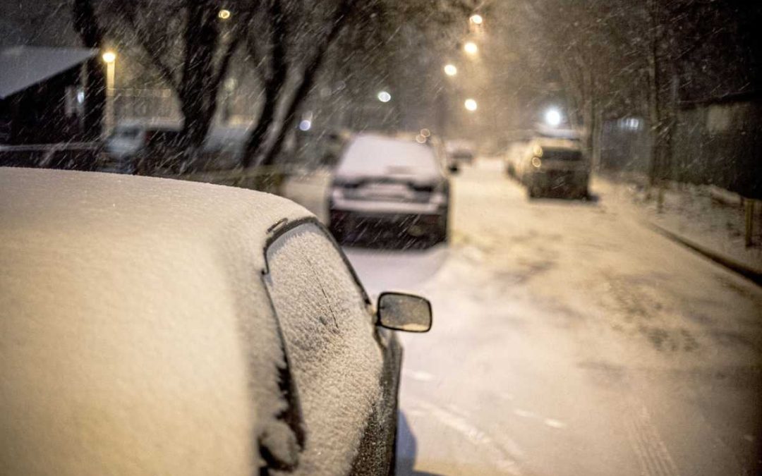 Vlivem aktuálního počasí čeká na řidiče hrozba v podobě náledí