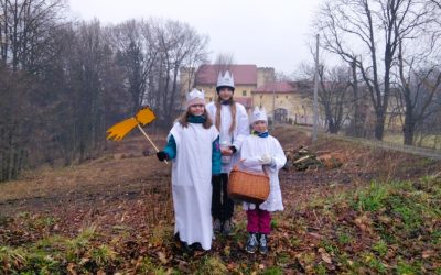 Tříkráloví koledníci vybrali v Dívčím Hradě téměř 9 tisíc korun