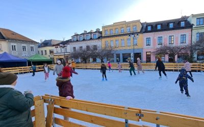 Bruntál: Provoz rekreační ledové plochy na náměstí Míru je prodloužen do 28. ledna