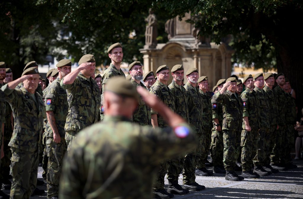 Vláda schválila nasazení vojáků k likvidaci následků povodní