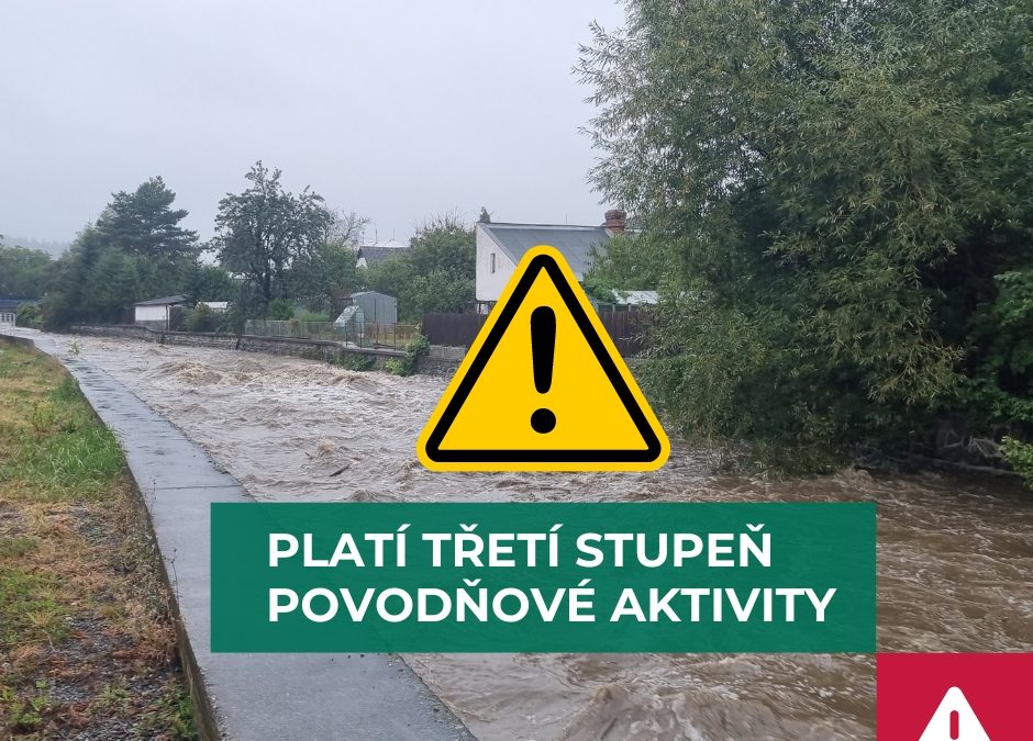 Město Albrechtice: Opavice má třetí povodňový stupeň – ohrožení, silnice přes Linhartovy je uzavřená