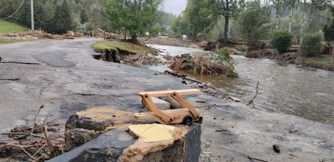 Krnovsko: Průlehy, louky a nová výsadba by měly pomoci zadržet vodu v krajině