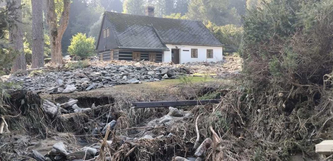 Stavební zákon pamatuje na povodně – majitelům poškozených domů nabízí úlevy