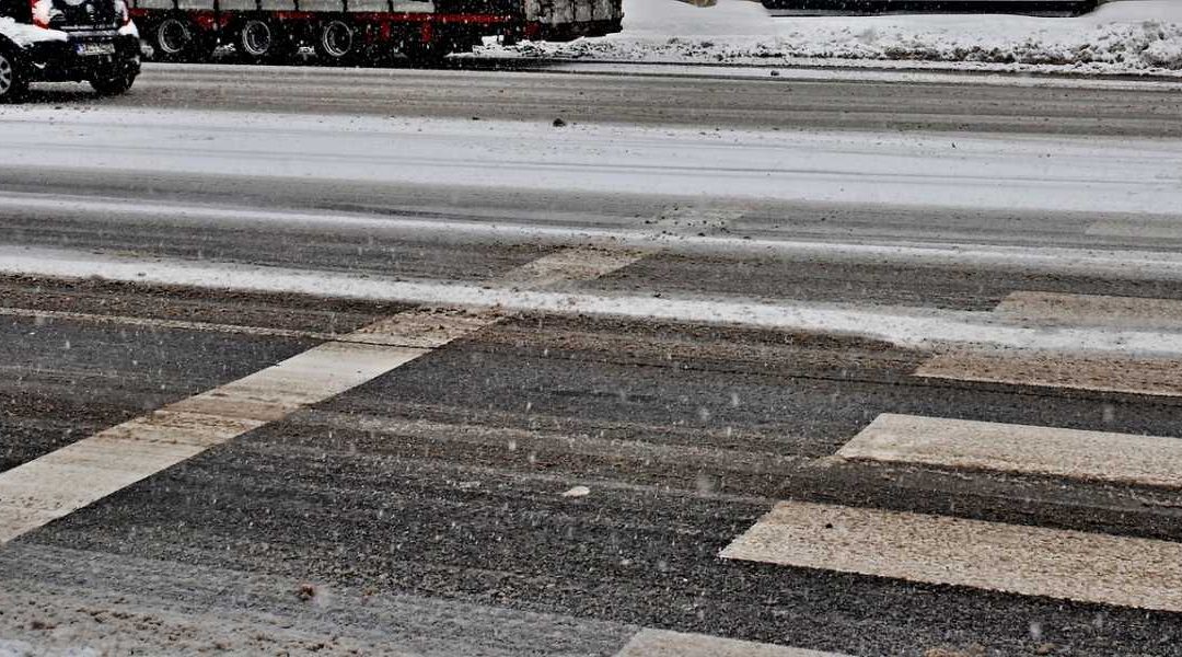 Meteorologové varují: Česko ochromí ledovka se sněhem