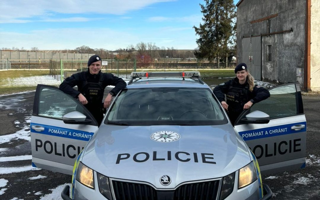 Policista jako first responder reagoval na výzvu v aplikaci, muže se podařilo zachránit