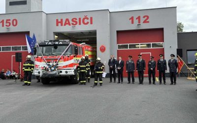 Horní Benešov: Slavnostní převzetí nového vozidla CAS 30