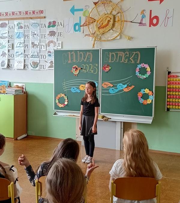 Bruntál: Žáci z Jedničky se zúčastnili pěvecké soutěže Májová notička