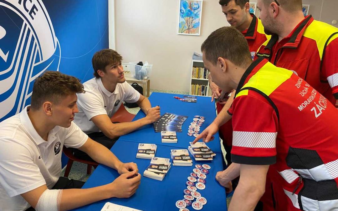 Záchranáři na akci „Val darovat“