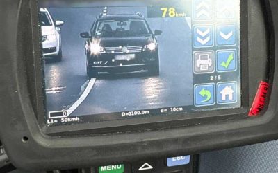 Řidič jel v Opavě 116 km/h. Jiný řidič pod vlivem alkoholu projížděl ráno kolem školy