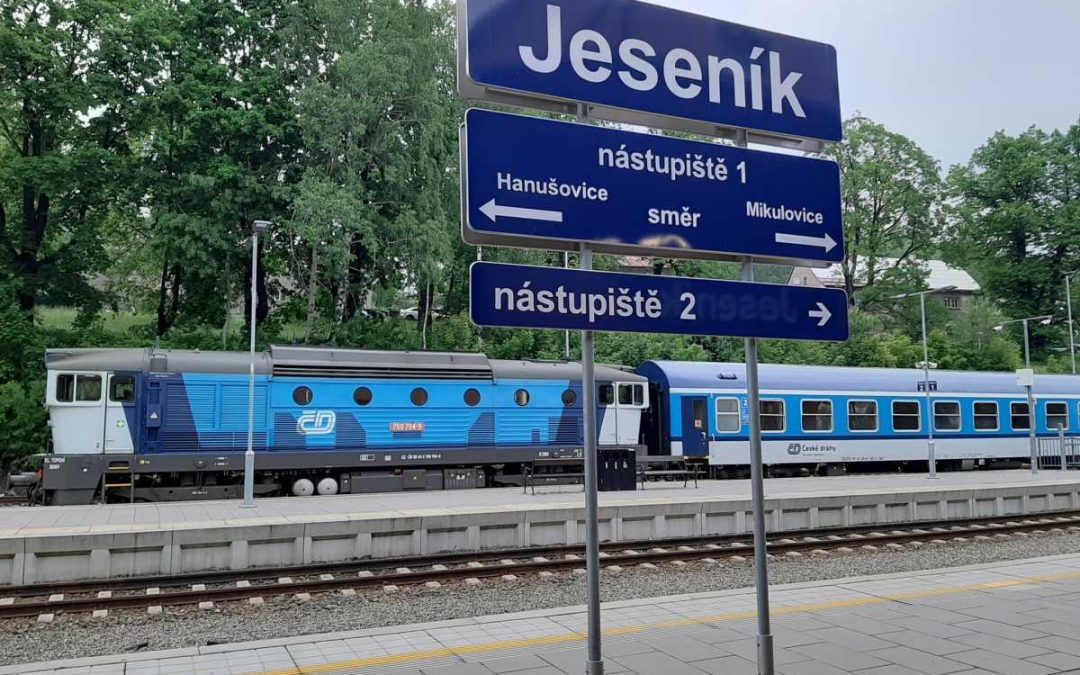 Výluka na trati Jindřichov – Jeseník: Vlaky nahradí autobusy