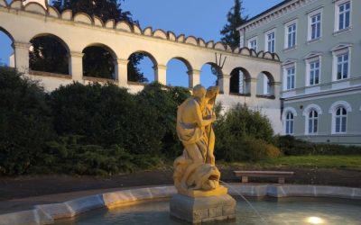 Krnov: Opravená kašna těší kolemjdoucí