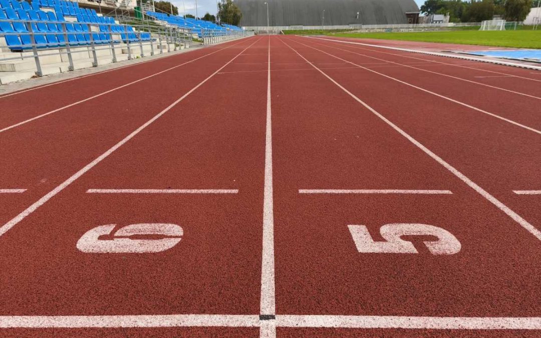 Běhejte v Krnově: Atletický stadion je přístupný každý den
