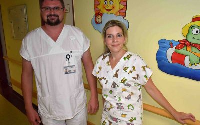 Krnovská nemocnice: Obrázkové haleny sestřiček uklidňují a baví dětské pacienty