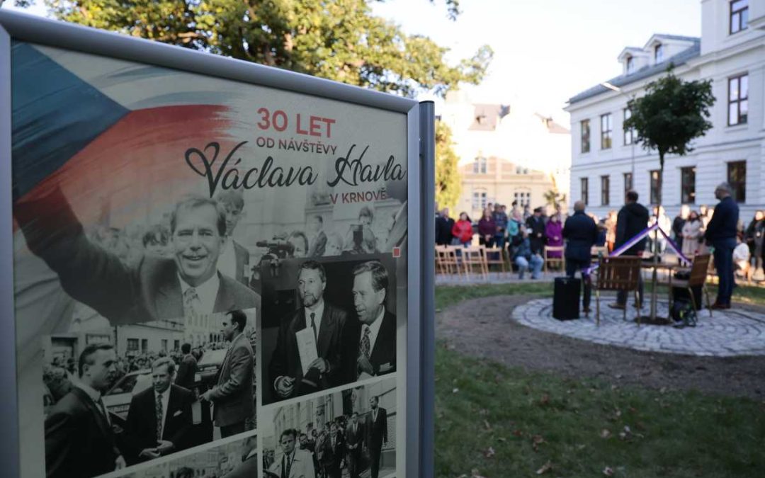 Krnov má Lavičku Václava Havla