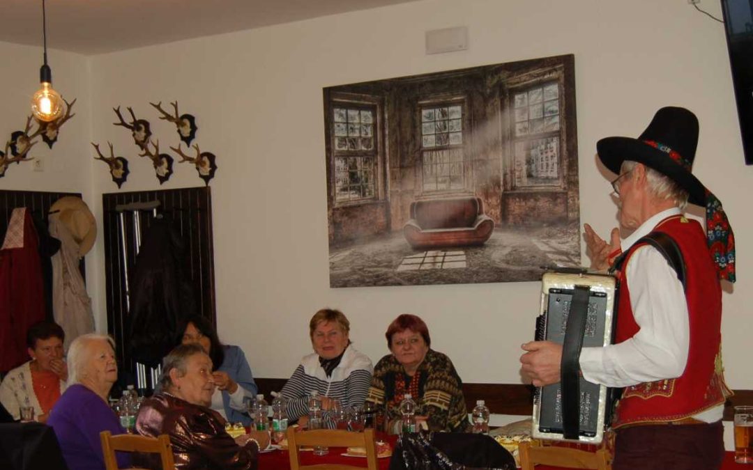 V Dívčím Hradě proběhla oslava Dne seniorů