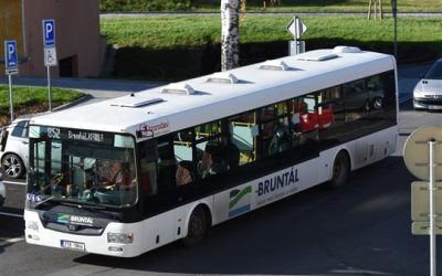 Výluka MHD v Bruntále: Uhlířská uzavřena, tři zastávky mimo provoz