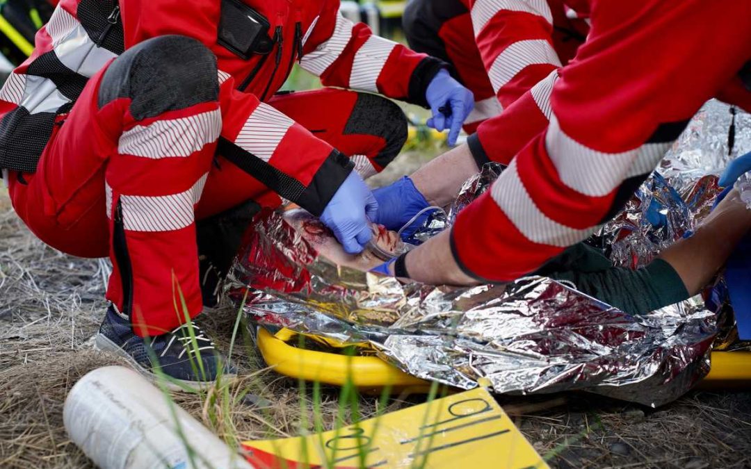 Moravskoslezští záchranáři zasahovali u vážných poranění cirkulárkou