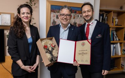 Ředitel krajského úřadu obdržel Cenu Českého červeného kříže