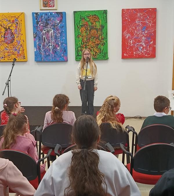 Bruntálský slavík 2025: soutěž ve zpěvu lidových písní ocenila mladé talenty