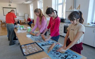 Adventní pečení se Schottenem přineslo do Rýmařova vůni tradic