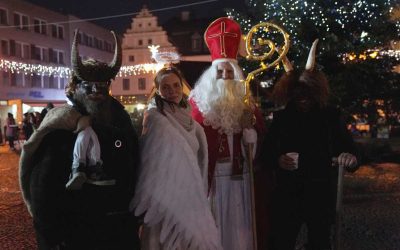 Bruntál: Swing, Mikuláš i čerti rozzářili náměstí Míru