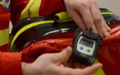 Čidlo na detekci oxidu uhelnatého upozornilo záchranáře na nebezpečí