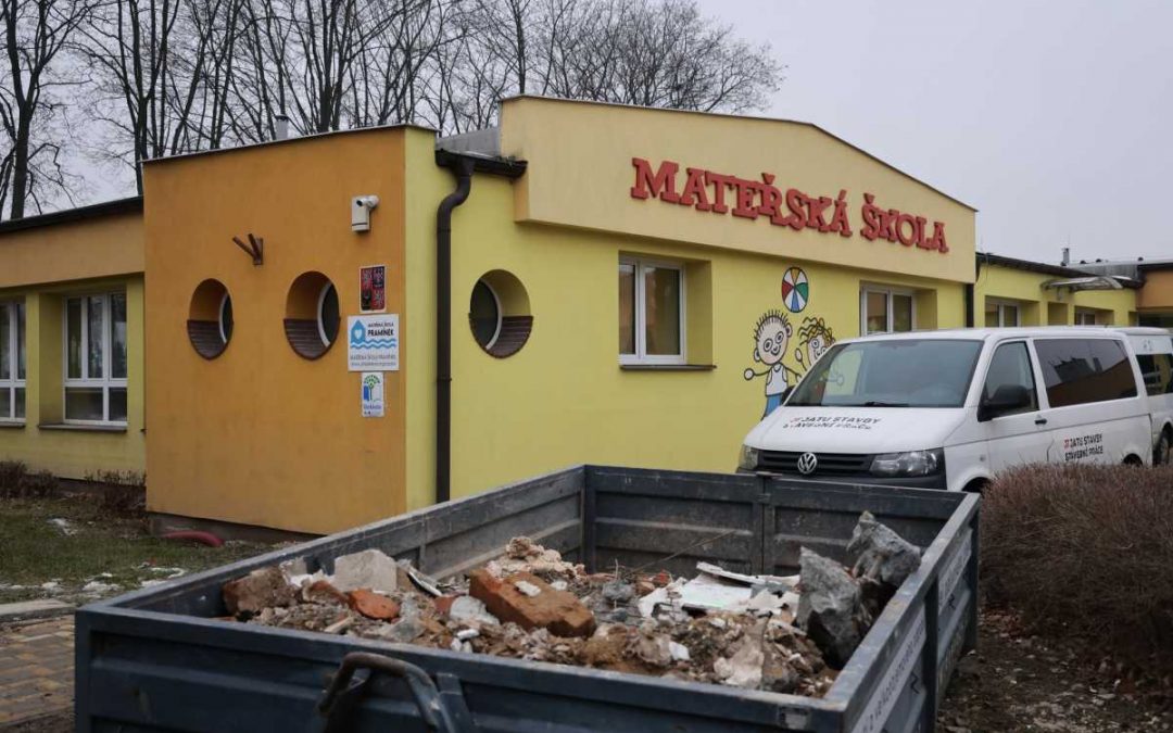 Krnov: Začaly opravy školky v Hlubčické ulici