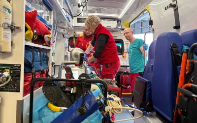 Záchranáři spolupracovali při prvním úspěšném terénním napojení pacienta na mimotělní oběh