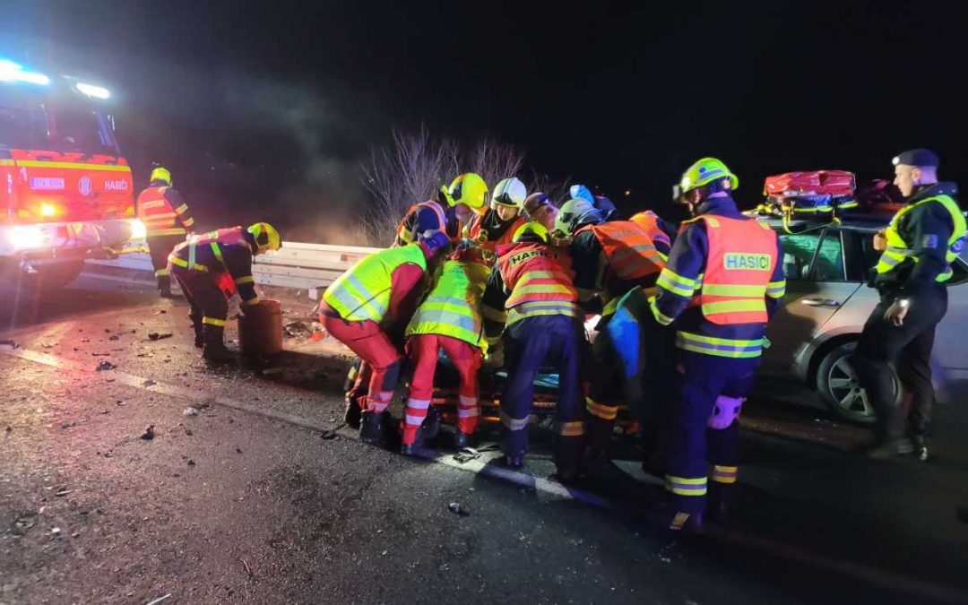 Policie hledá svědky tragické nehody mezi Albrechticemi a Krásnými Loučkami