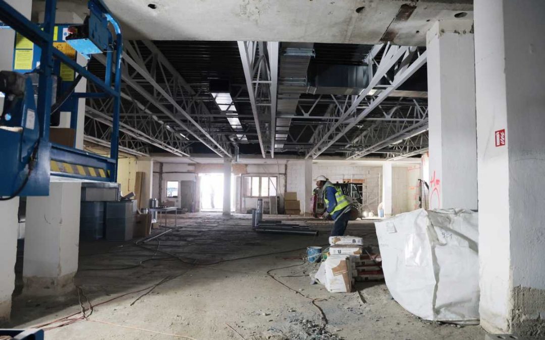 Obchodní dům prochází rekonstrukcí: vzniká nová pošta i třetí vstup