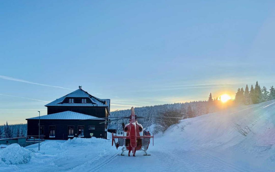 Moravskoslezský kraj: I přes teplé počasí záchranáři ošetřili téměř dvě desítky zraněných při zimních sportech