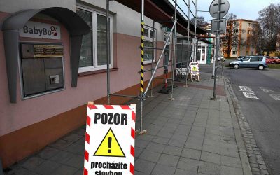 Rekonstrukce nemocniční vrátnice v Krnově vyžaduje zvýšenou opatrnost