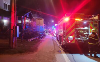 Třemešná: Hasiči vyjížděli k nočnímu požáru garáže