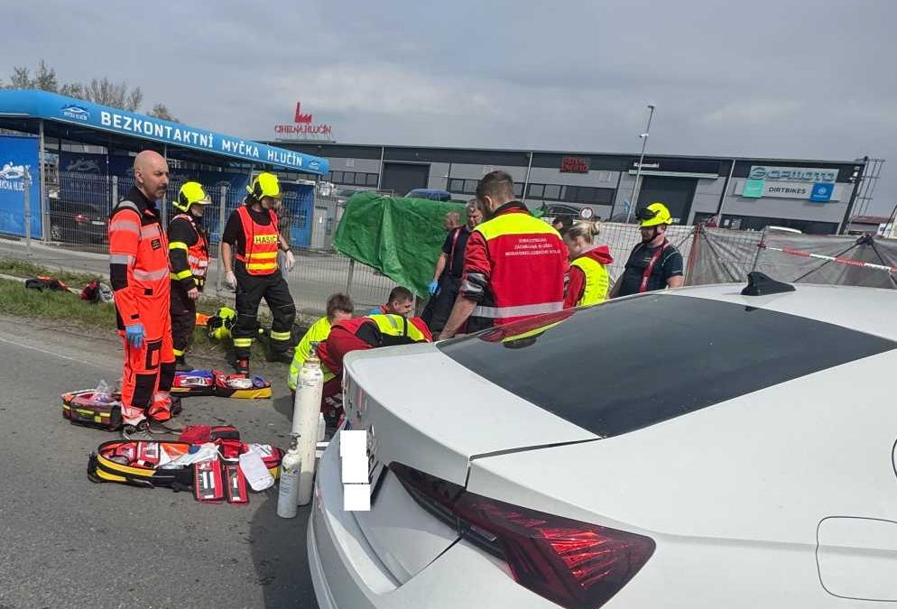 Smrtelná nehoda na Opavsku: záchranáři bojovali o život motorkářky