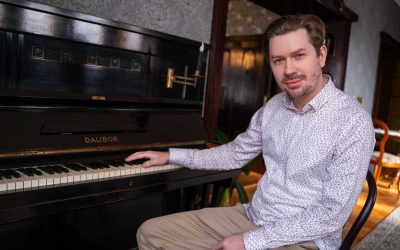 Klavír u krbu v krnovské Steuerově vile: Pavel Szabo se vrací do města