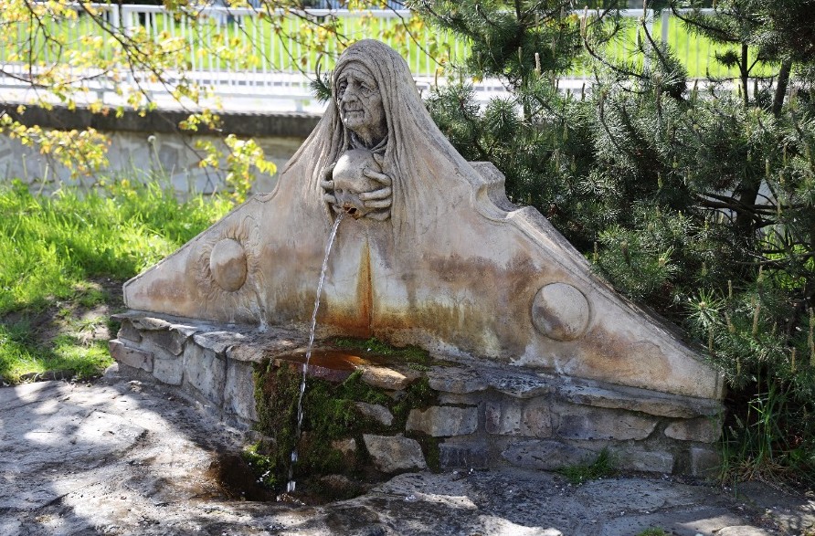 Lichnovská kyselka znovu proudí. Pramen se na jaře otevírá veřejnosti