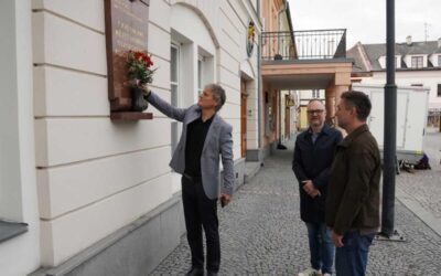 V Bruntále uctili památku obětí války položením květin a věnce