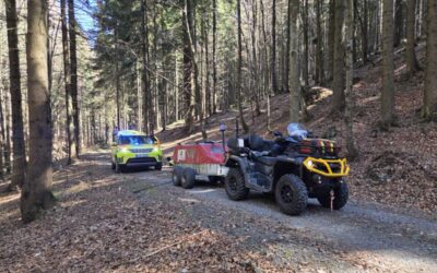 Záchranáři zasahovali v terénu poblíž obce Malá Moravka 