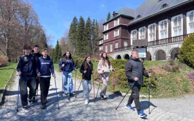 Školáci z Ostravy jezdí do Karlovy Studánky za čistým vzduchem