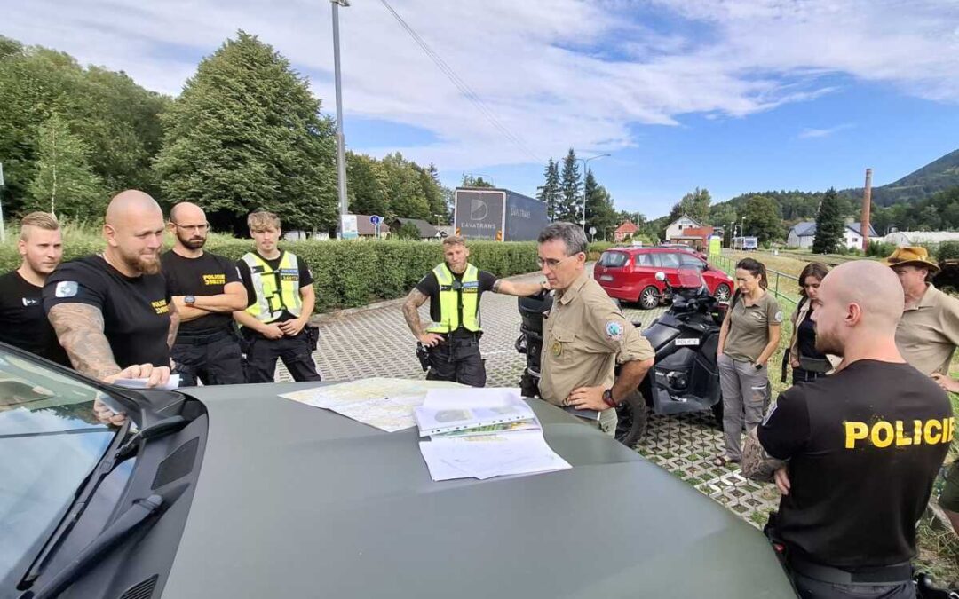 Policisté se zaměstnanci CHKO kontrolovali Beskydy