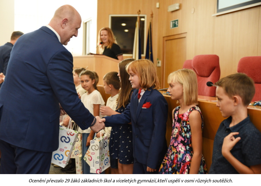 Úspěšní v republice i ve světě. Moravskoslezský kraj ocenil své nejnadanější žáky