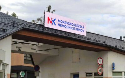 Muž pod vlivem drog skončil v nemocnici za asistence strážníků