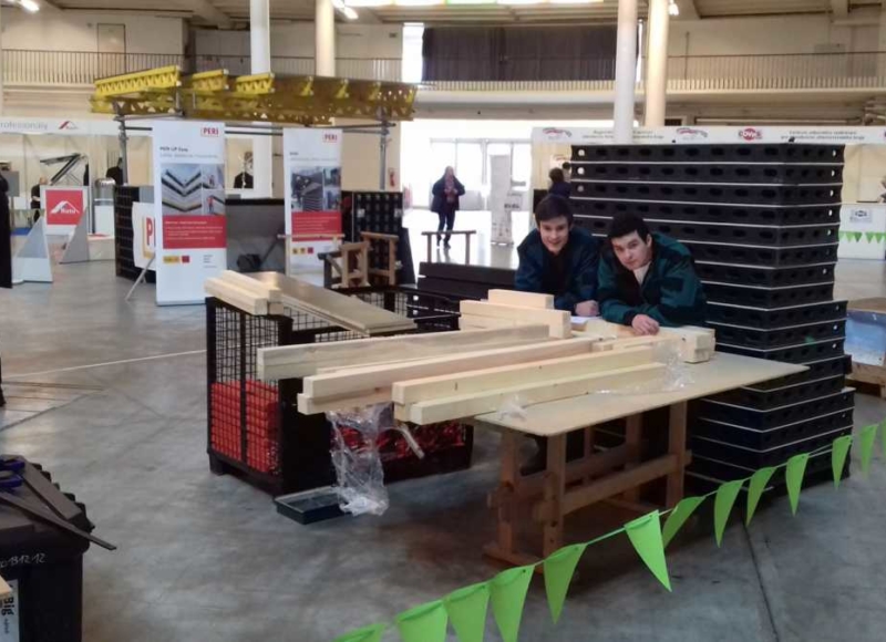 Foto: Tomáš Kušnier a organizátoři soutěže